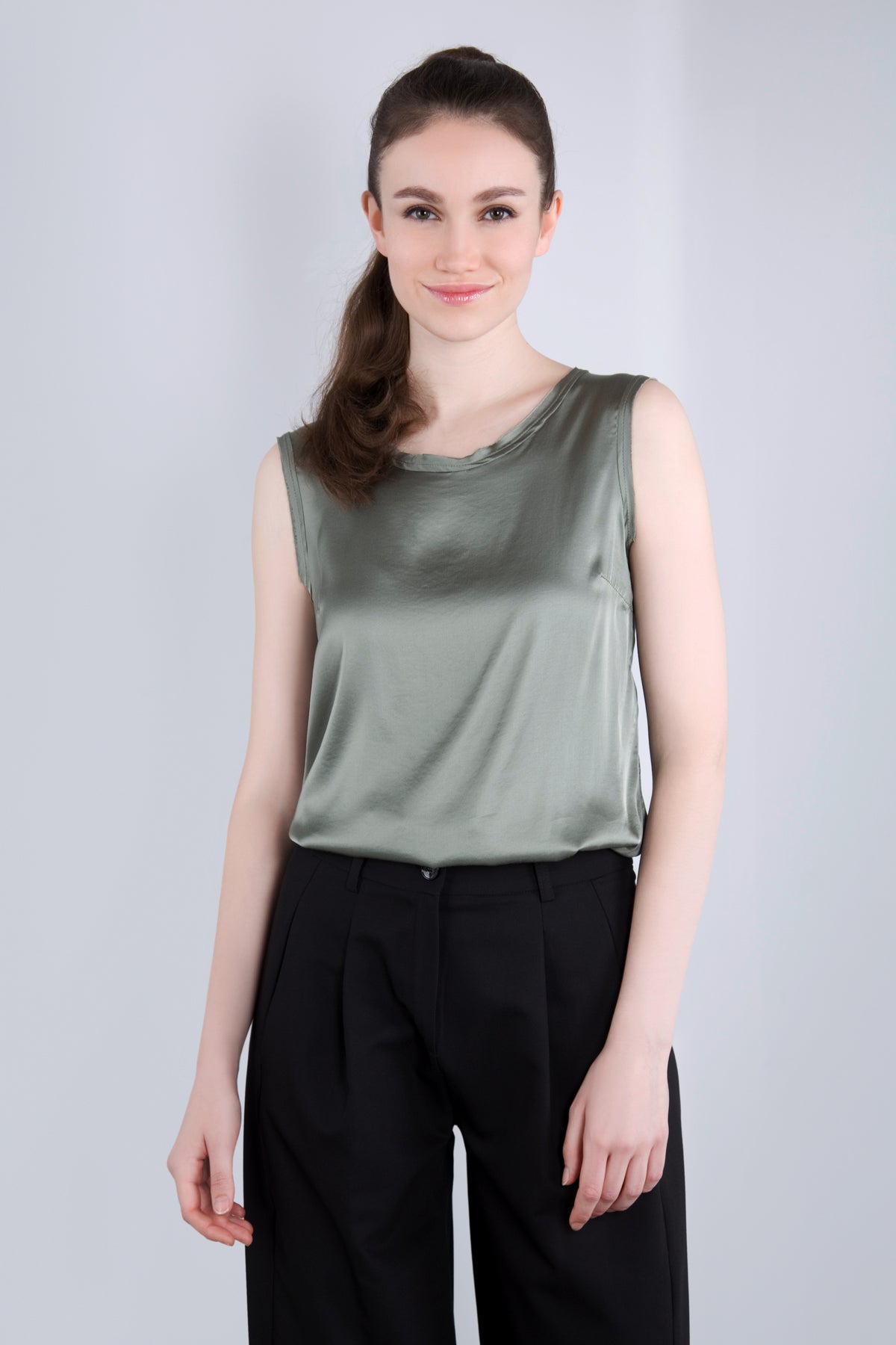 Viscose Satin Top RDE2 salbei