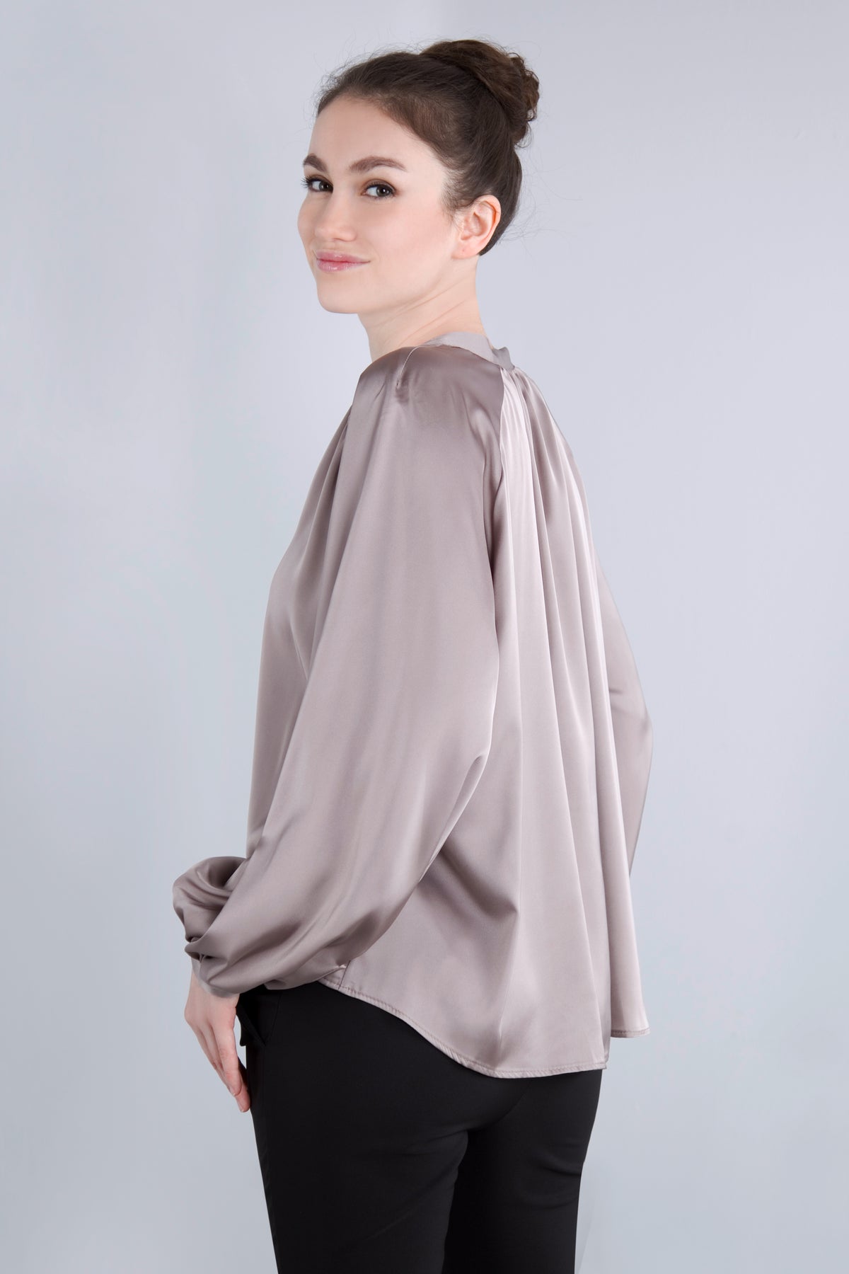 Satin Blusenshirt CMH2 taupe